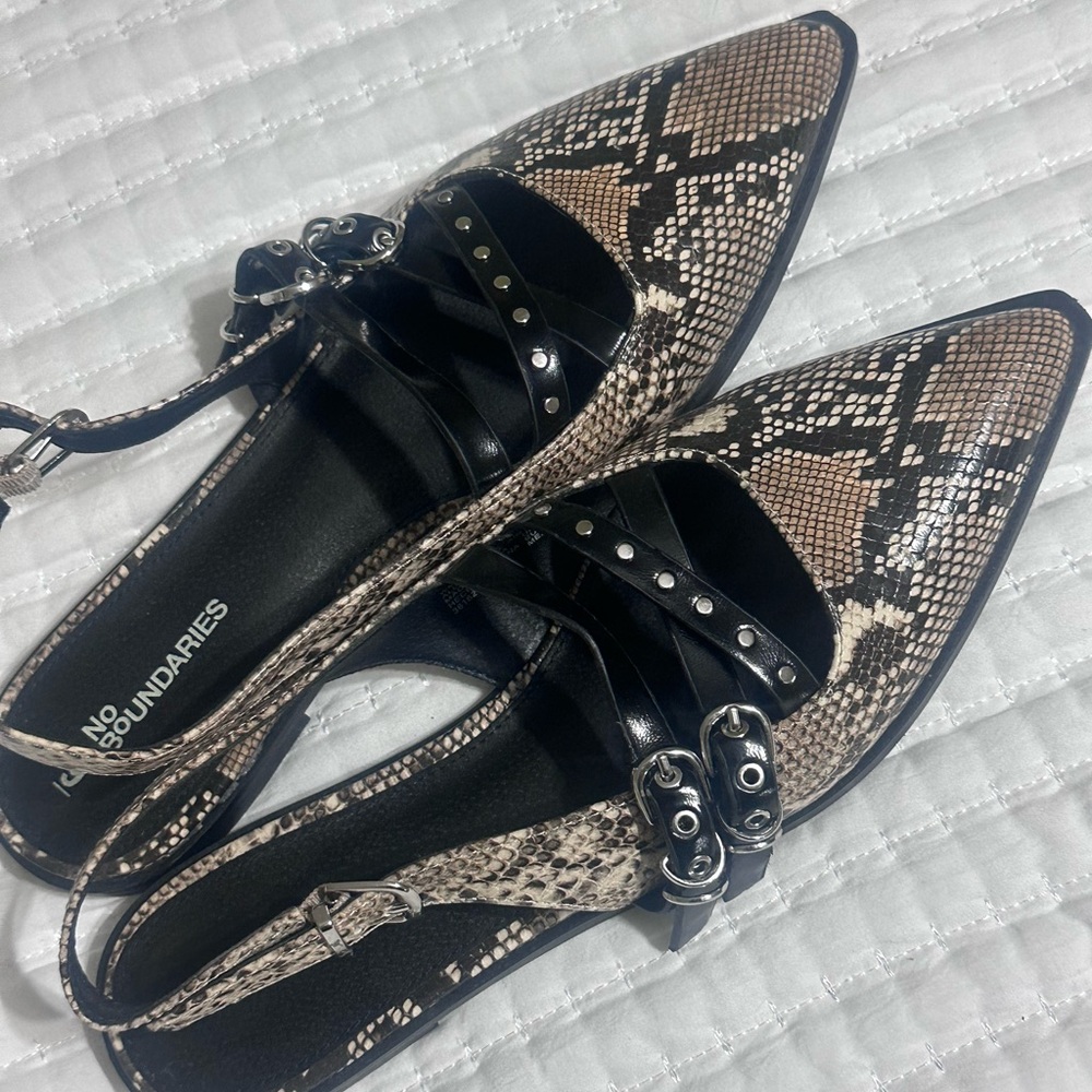 No Boundaries Faux leather Strappy Snakeskin Sling Back Flats